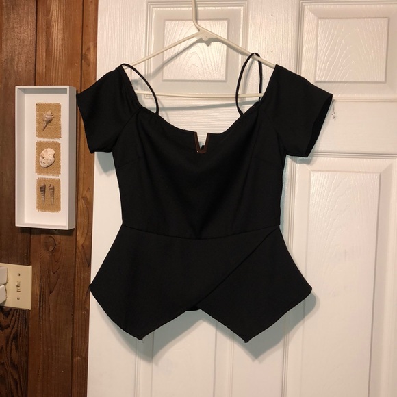 Lulumari Tops - Black Top